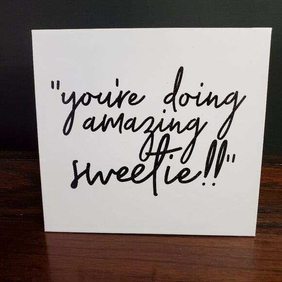 Kylie Jenner Collection Pressed Powder Palette NEW - Picture 4 of 12